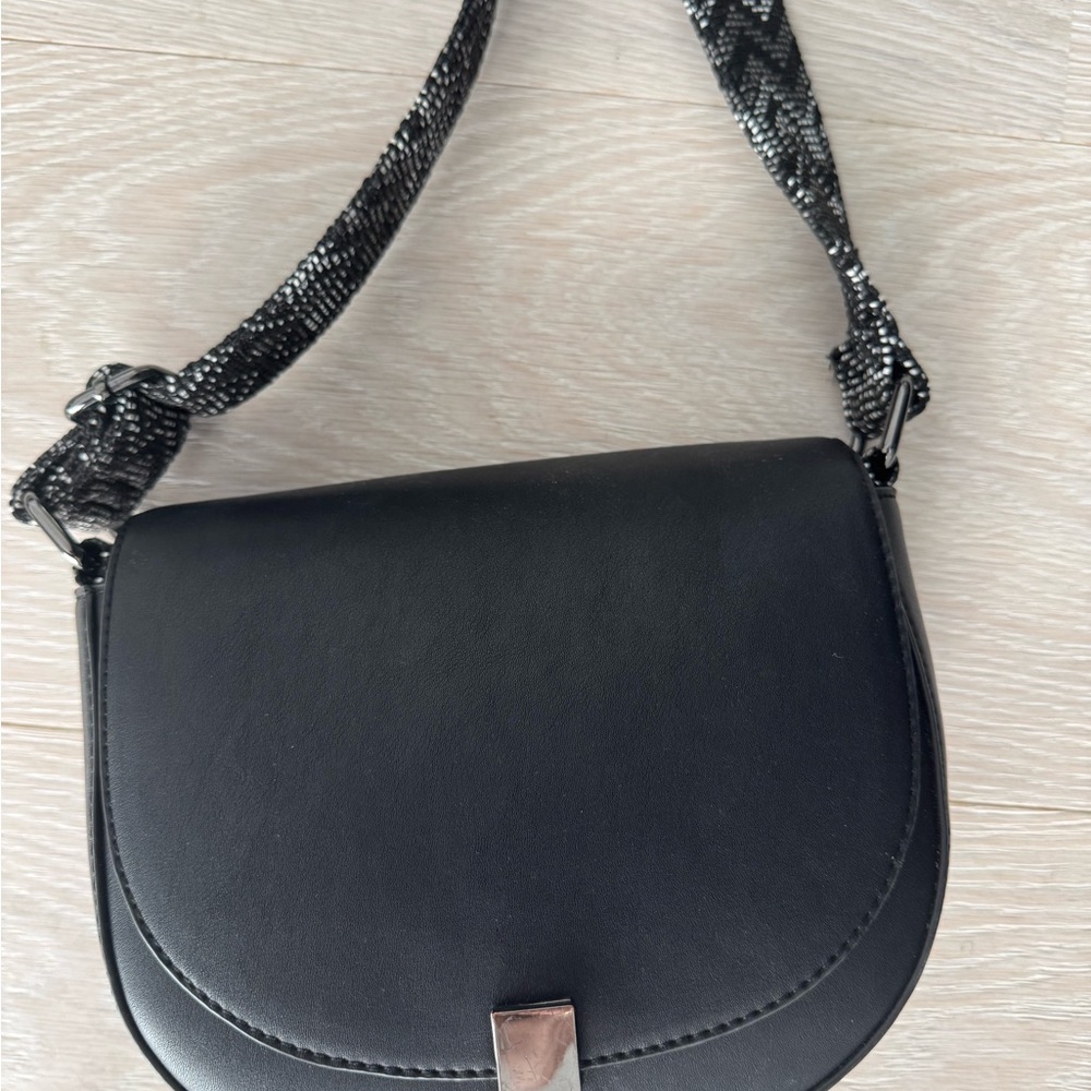 Elegant Black Shoulder Bag
